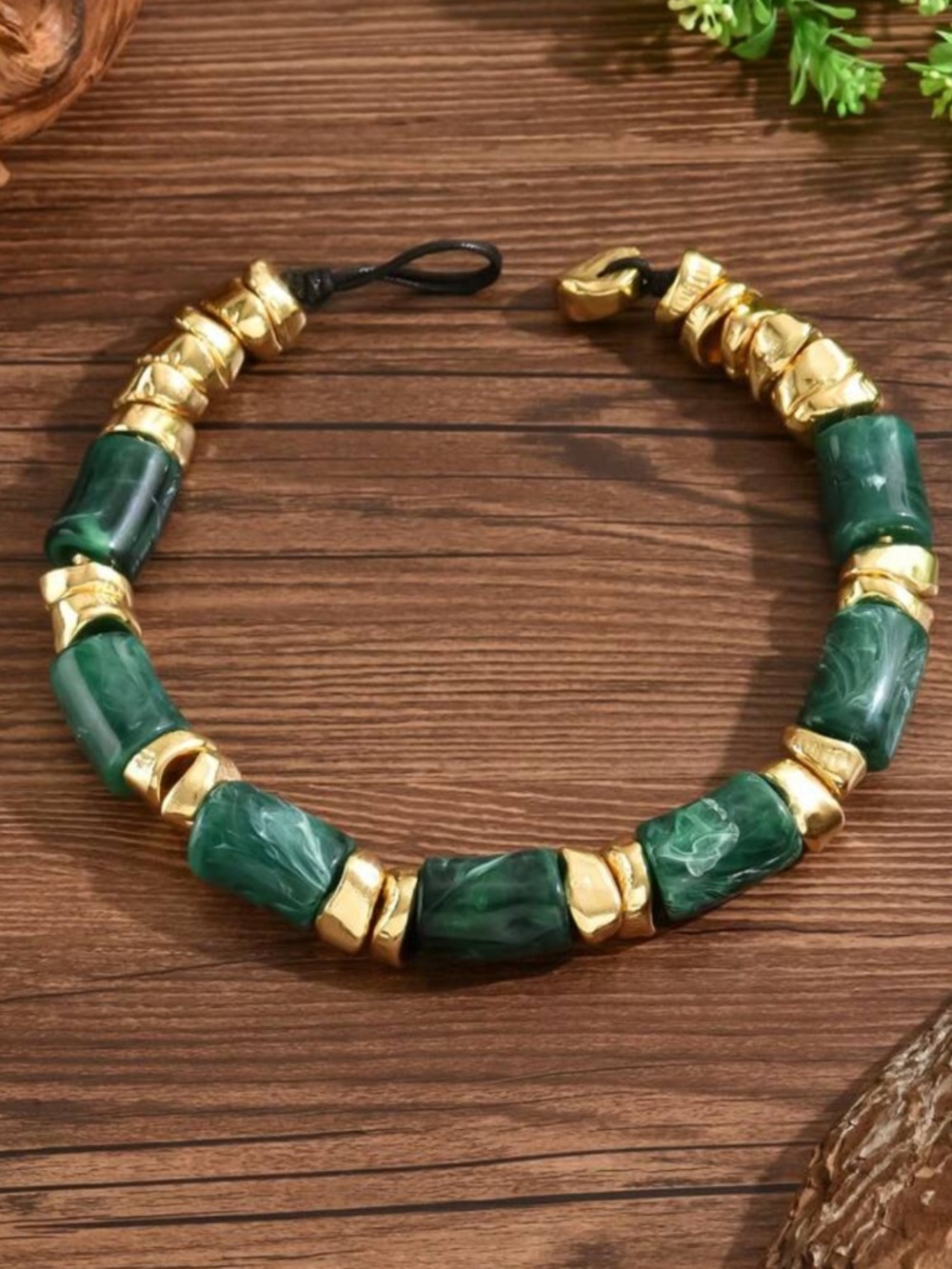 New Gold & Emerald Chunky Beaded Statement Necklace - Women Jewelry - Picture 2 of 9